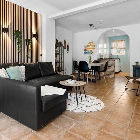 Beachfront Calahonda Apartment By Costarentals - Ref 89 Sitio de Calahonda エクステリア 写真