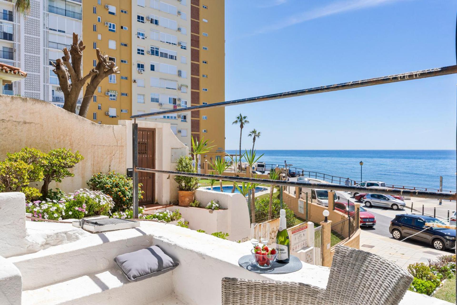 Beachfront Calahonda Apartment By Costarentals - Ref 89 Sitio de Calahonda エクステリア 写真